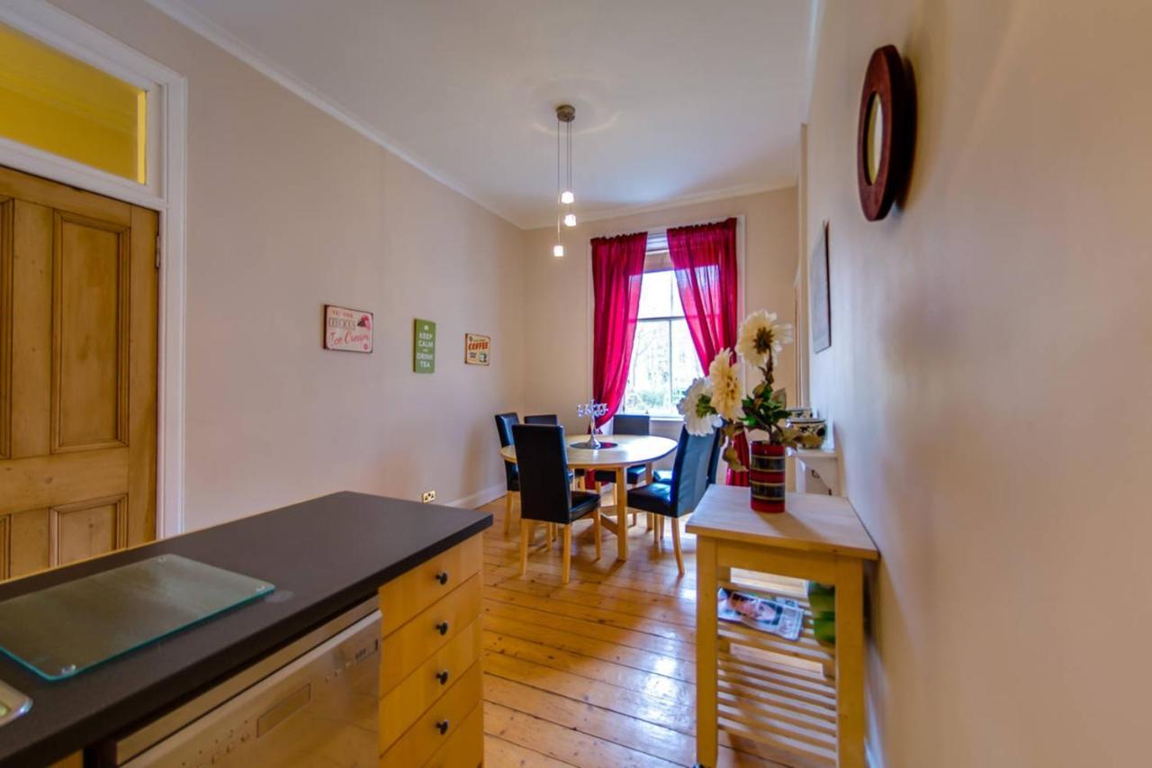 Joivy Spacious Apartment Next To The Meadows Edinburgh Exterior foto